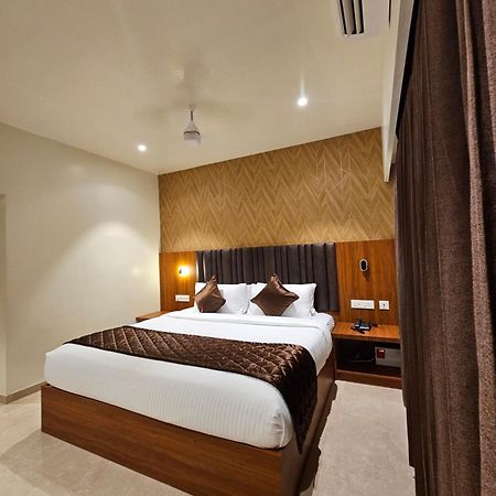 Hotel Pl Grand Karaikkudi Exteriér fotografie
