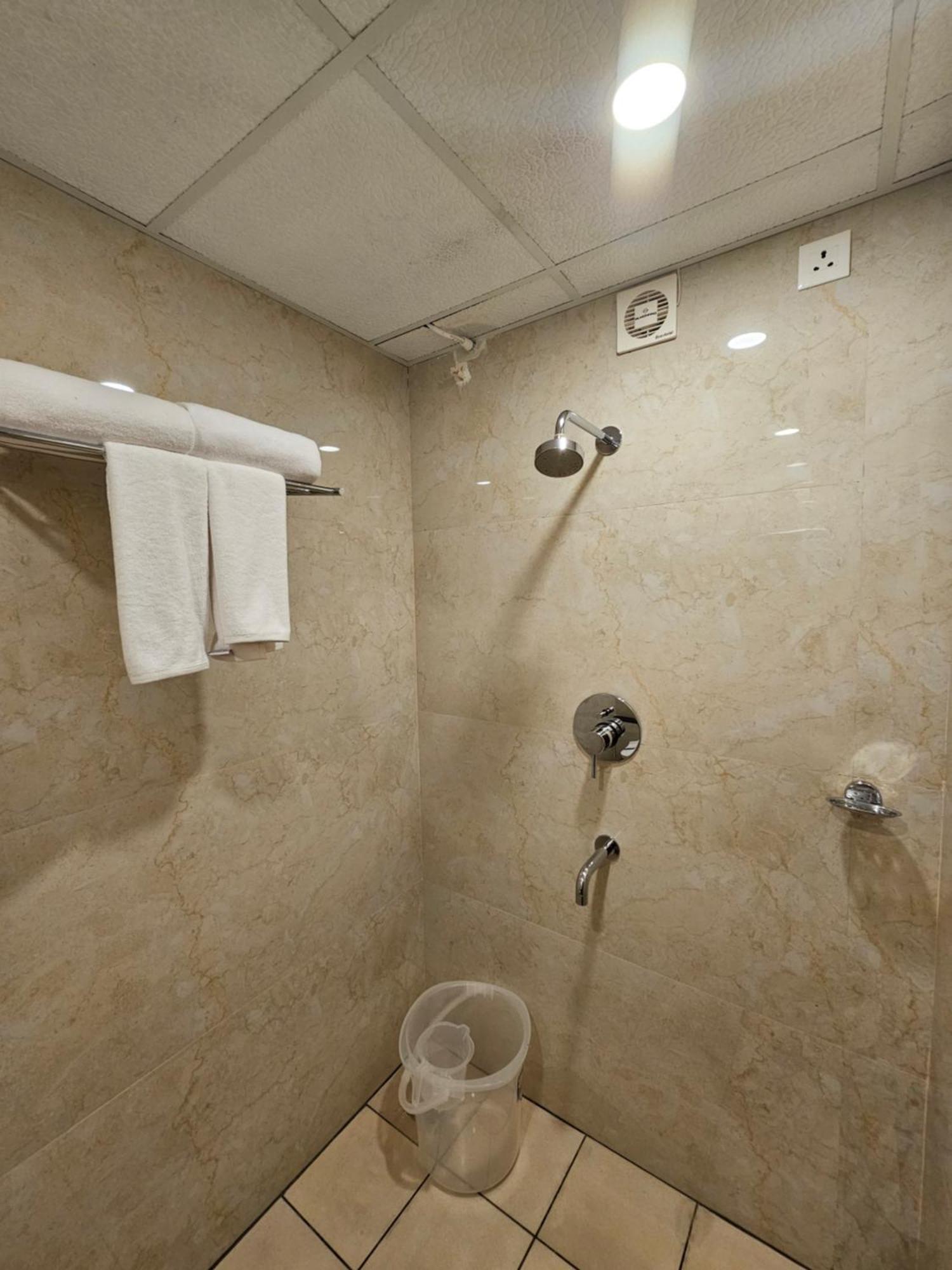 Hotel Pl Grand Karaikkudi Exteriér fotografie
